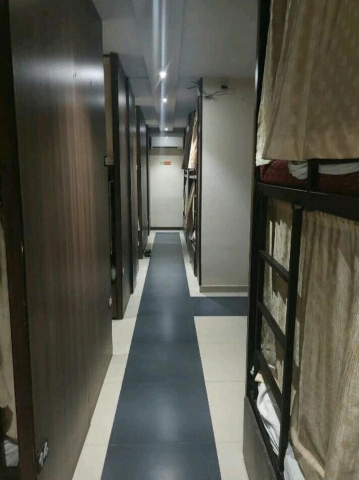 Almas Dormitory 24 Hours Aircondition Βομβάη Εξωτερικό φωτογραφία