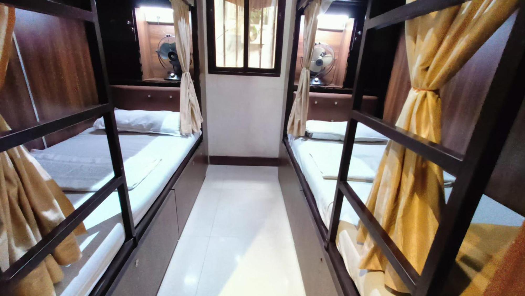 Almas Dormitory 24 Hours Aircondition Βομβάη Εξωτερικό φωτογραφία